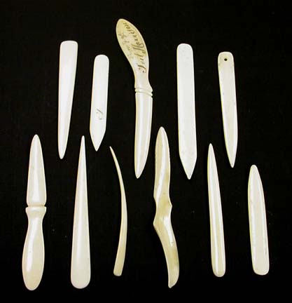 11 differently shaped bone folders