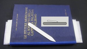 Defining the joint with a bone folder