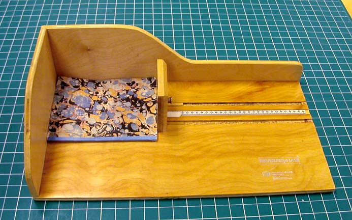 Measuring the height of a book in the Measurephase