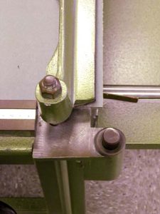 Cutting the spine stiffener